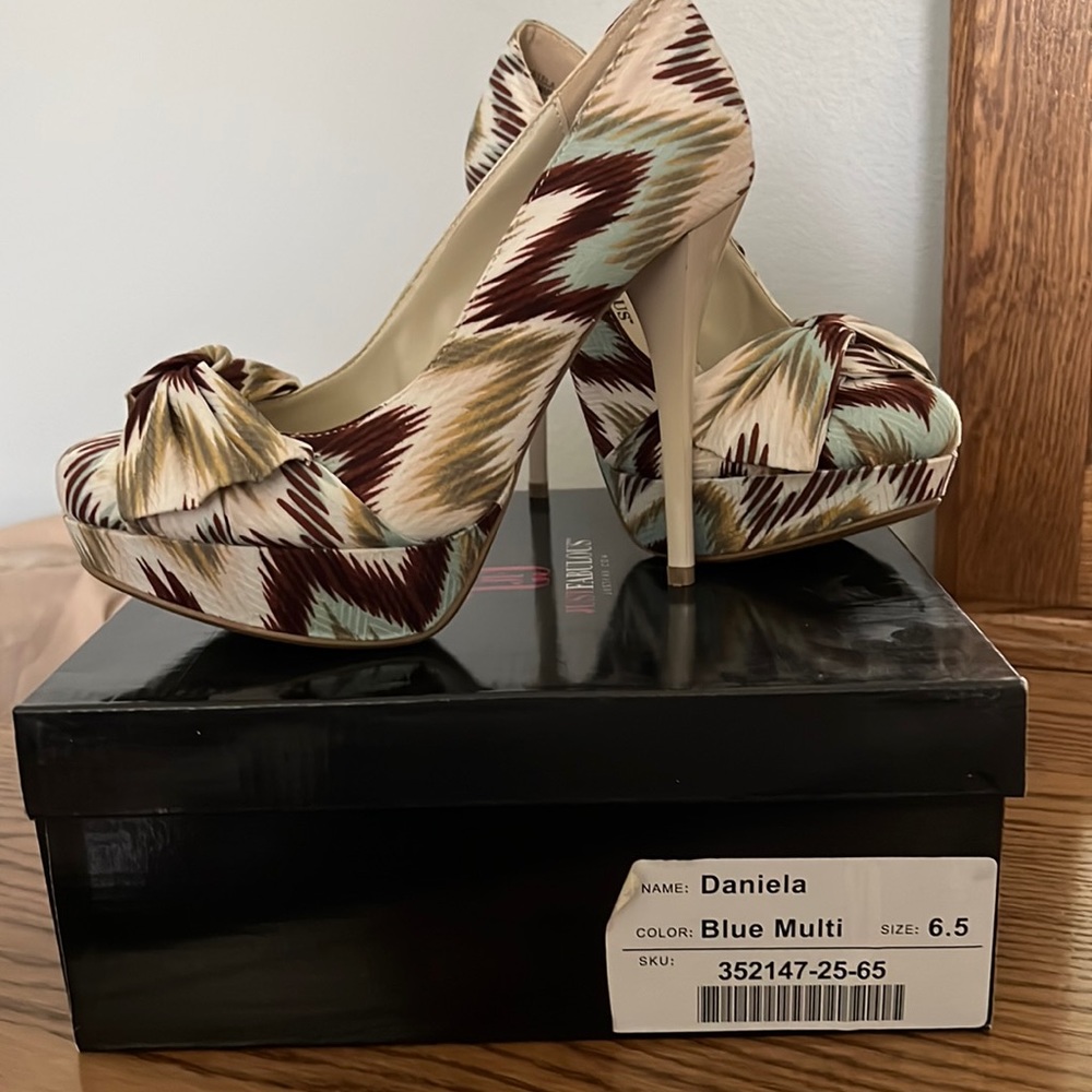 Dress shoe